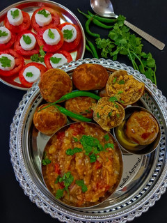 लिट्टी चोखा (Litti Chokha recipe in Hindi) रेसिपी मुख्य फोटो