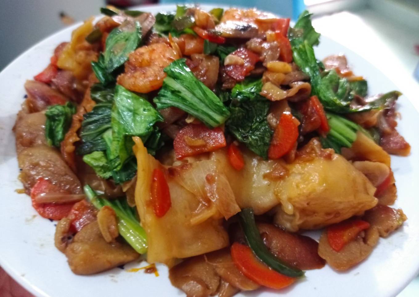 Pangsit legino alaala dengan sayur mayur