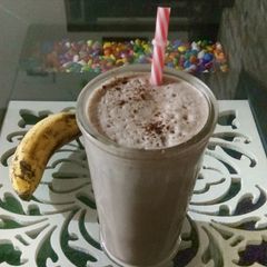 A picture of Chocolate banana smoothie.