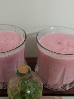 عکسی از دستور شیک توت فرنگی🍓