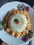 Nasi Daun Kari Pedas Lauk Scrambled Telur