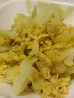 咖哩雞絲炒花椰菜 的食譜成品照片