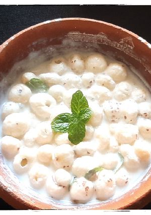 A picture of Makhana Raita.