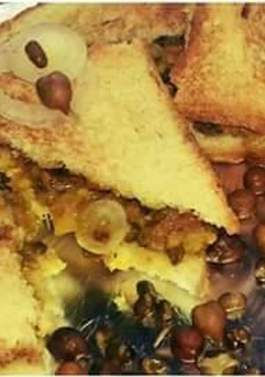 A picture of Masala mixed sprout sandwich.