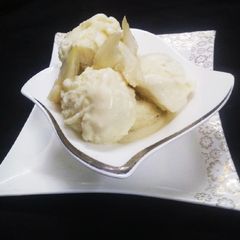 A picture of Custard Apple Ice Cream.