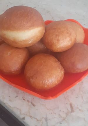 A picture of Doughnut without hole.