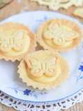 Motylkowe babeczki z orange curd