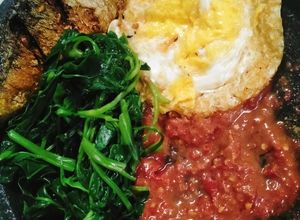 Foto resep 387. Sego Sambelan (Sambel Tomat Mentahan)