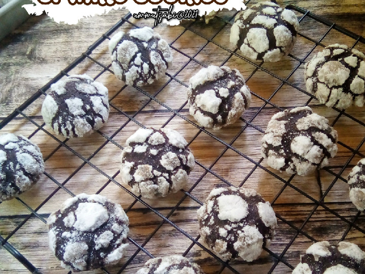 Langkah Mudah untuk Menyiapkan Chocolate Crinkle Cookies yang Enak