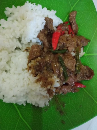 Langkah Gampang Membuat Resep Daging sapi lada Hitam yang Bikin Ngiler