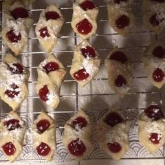 A picture of Italian Horn Cookies.