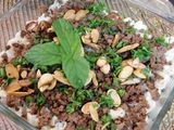 مكرونة بالزبادي مع اللّّحم المفروم