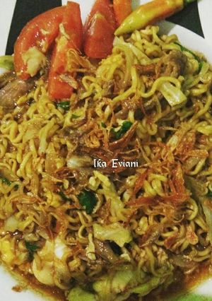 Foto resep Mi Instan Goreng jawa Nyemek