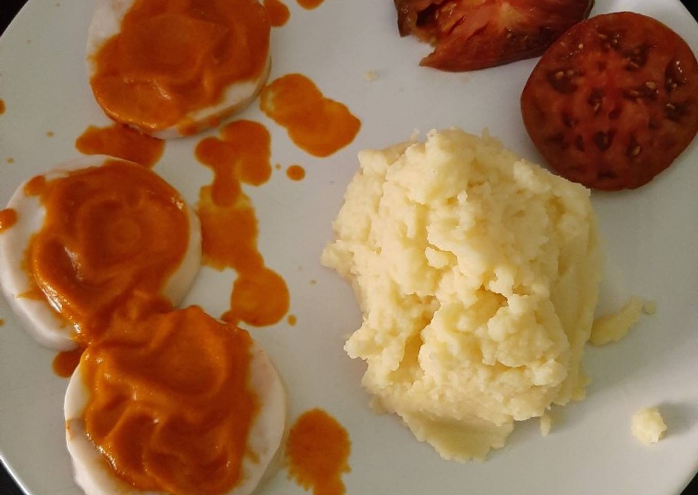 Merluza con salsa de verduras al estilo toma pan y moja