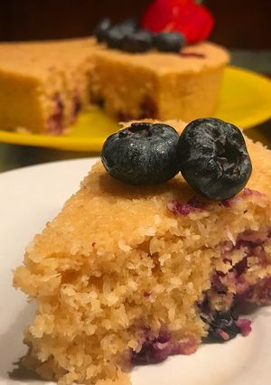 Una foto de Budín de Pomelo y arándanos saludable súper esponjoso! sin harina y muy rico!