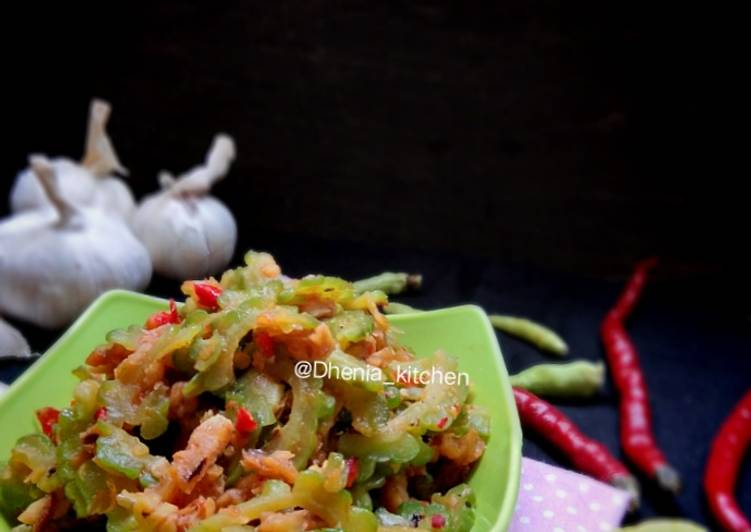 Tumis pare tempe pedas
