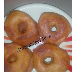 A picture of Ring doughnuts.