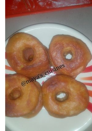 A picture of Ring doughnuts.