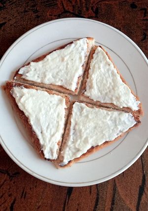 A picture of Sweet creamy bread for breakfast.