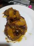 Cerdo agridulce con manzana caramelizada y cebolla