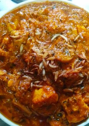 A picture of Lasooni paneer.