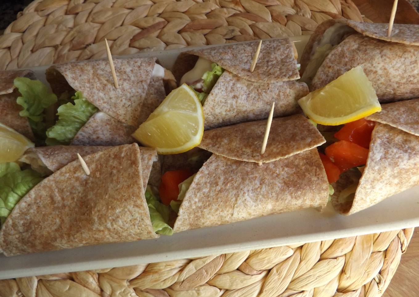 Rollos rápidos de aguacate y atún