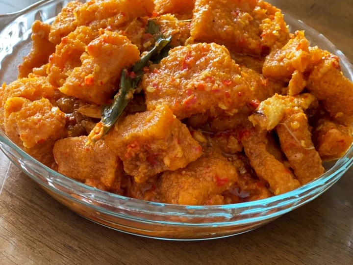 Cara Gampang Menyiapkan Resep Sambal krecek pedas yang Lezat Anti Ribet, Lezat