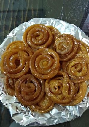 A picture of Mawa jalebi.