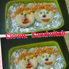 A picture of Clown sandwitch.