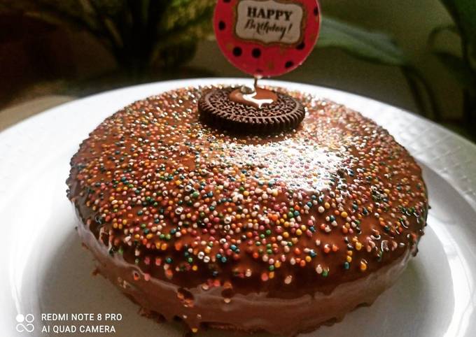 ओरियो बिस्कुट चॉकलेट ट्रफल केक(Oreo biscuit chocolate Truffle cake recipe in hindi)