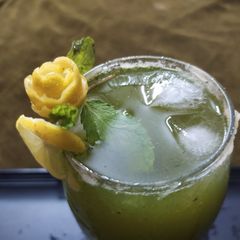 A picture of Mint Lemonade.