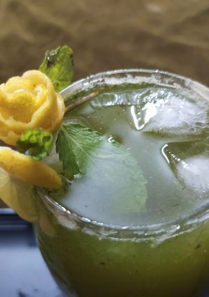 A picture of Mint Lemonade.