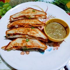 A picture of Amul cheese spread vegetable sandwich.