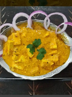 પનીર કોરમા (Paneer Korma Recipe In Gujarati) રેસીપી મુખ્ય ફોટો