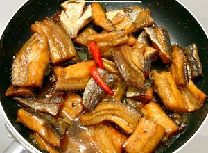 Hình của món Khô Cá Lóc Chiên Dấm Đường.