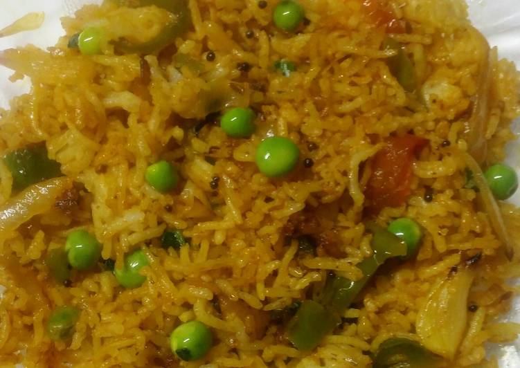 Step-by-Step Guide to Prepare Award-winning Veg Tava Pulav
