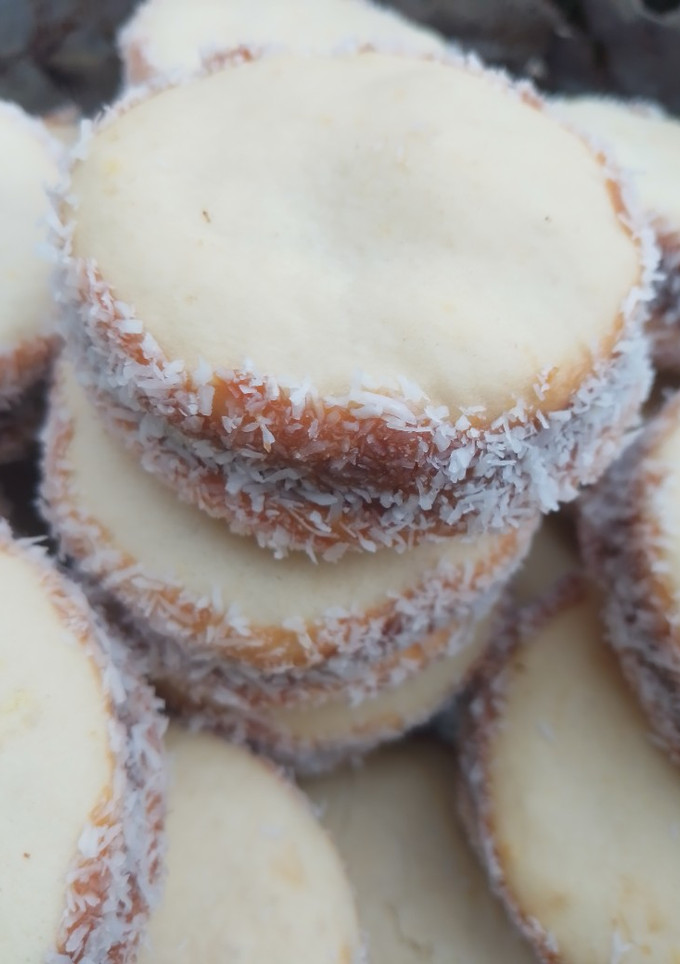 Una foto de Alfajores de maicena económicos y riquísimos