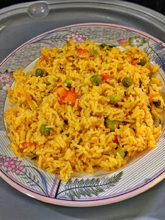 मटर टमाटर पुलाव विंटर स्पेशल(matar tamatar pulao winter special recipe in hindi) रेसिपी मुख्य फोटो
