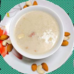Moong dal kheer A picture of Moong dal kheer.