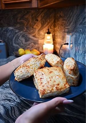 A picture of Cheddar Chive Biscuits.