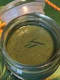 Sauce verte au poivre frais,moutarde de Bourgogne et algues