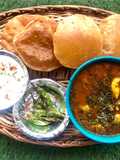 हींग जीरा आलू टमाटर और जीरा पूरी(HING JEERA ALOO TAMATAR AUR JEERA PURI RECIPE IN HINDI)