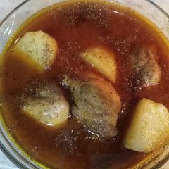 A picture of Aloo gosht.