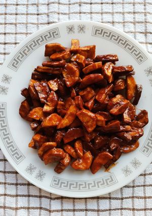 A picture of Sharkara Varatti -kerala's Irresistible Sweet Crunch.