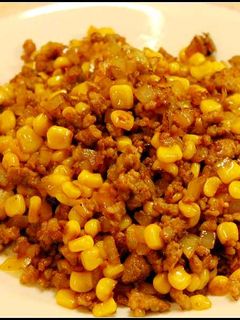 【媽咪救火隊】洋蔥玉米炒肉末 的食譜成品照片