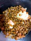 Guisantes con huevo