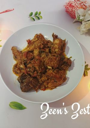 A picture of Natu Kodi Iguru/Country Chicken Curry.