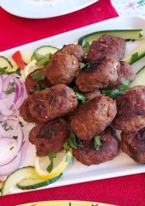 A picture of Gola kababs.