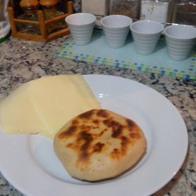 Arepas rápidas de trigo para desayunar Receta de Josefina Guaita- Cookpad