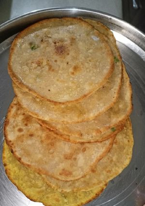 নিরামিষ আলুর পরোটা (niramish aloo paratha recipe in Bengali) রেসিপির প্রধান ছবি